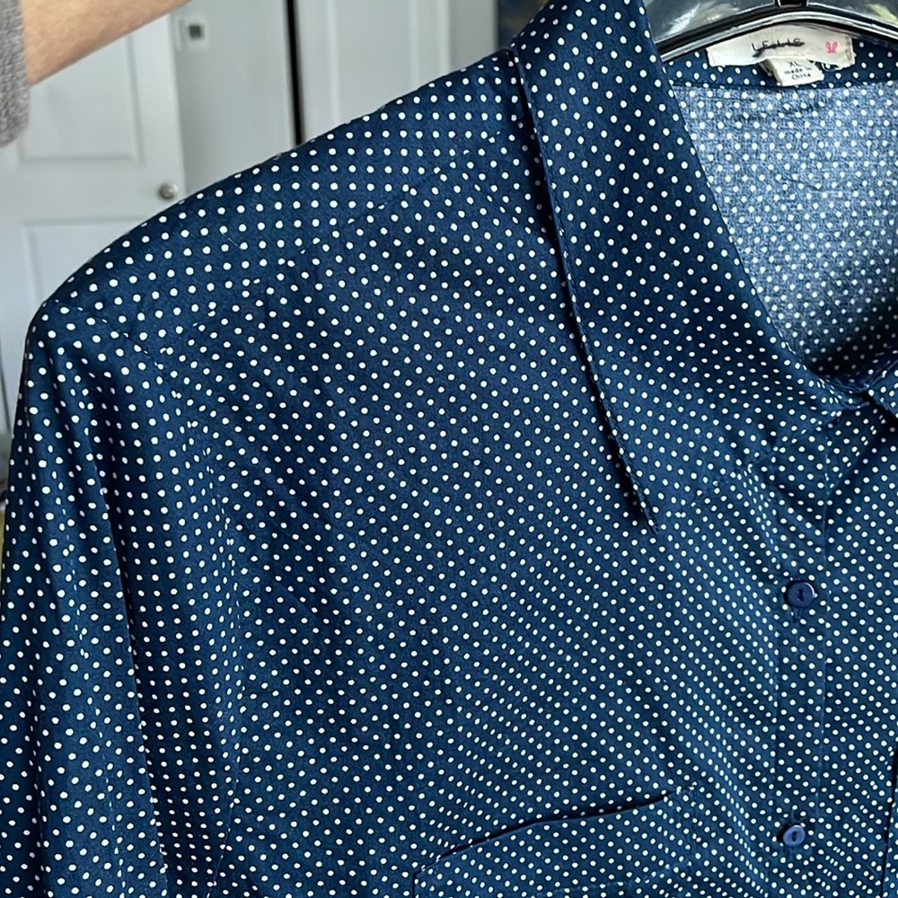 Le Lis Women’s Shirt Size XL Navy White Polka Dots